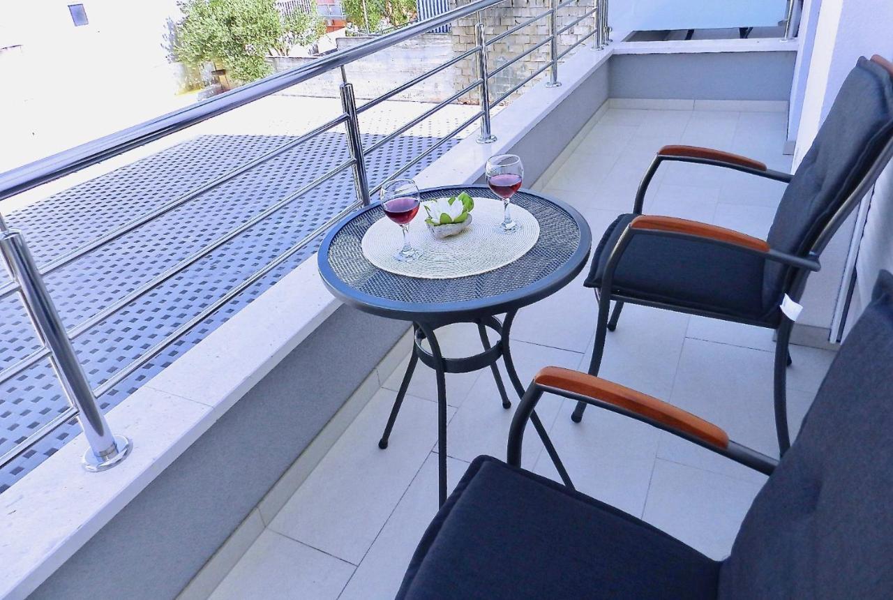 Diamant Apartments Baška Voda Exterior foto